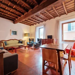 La Giulia Exclusive - Homkeey , Roma Italia